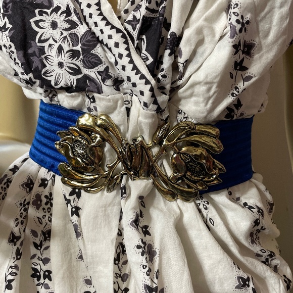 Accessories - Vintage Cinch Stretch Blue Gold Decorative Flowers Buckle Belt 80’s Fashion -